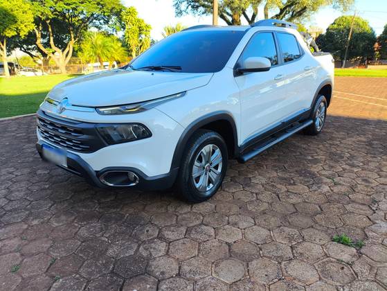 FIAT TORO 1.8 16V EVO FLEX FREEDOM AT6 FIAT TORO 1.8 16V EVO FLEX FREEDOM AT6